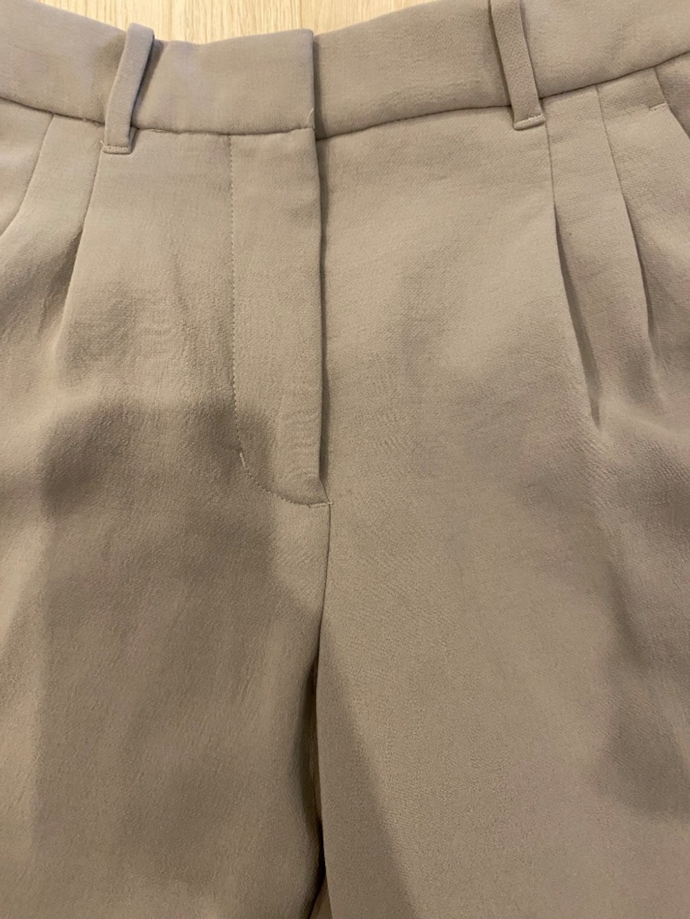 Aritzia Effortless Pleated Baggy Wide Leg Trouser Pant - Picture 11 of 16